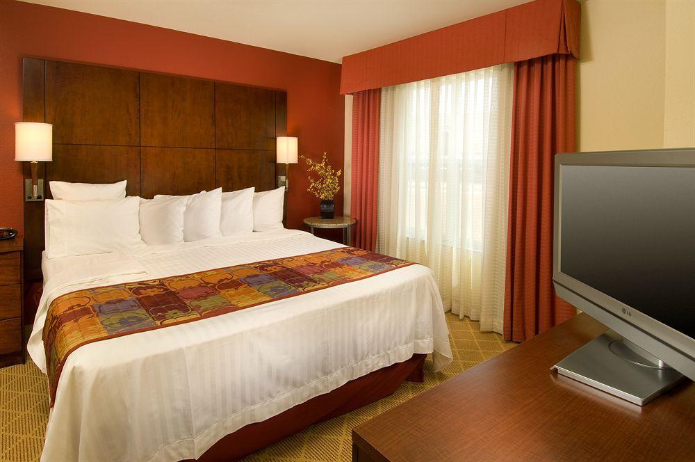 Residence Inn By Marriott San Antonio Seaworld / Lackland Ruang foto