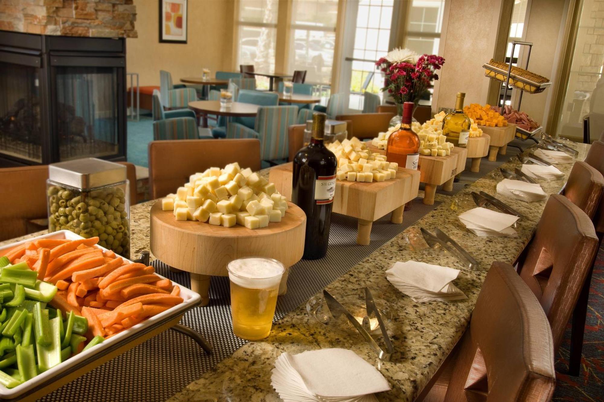 Residence Inn By Marriott San Antonio Seaworld / Lackland Bagian luar foto